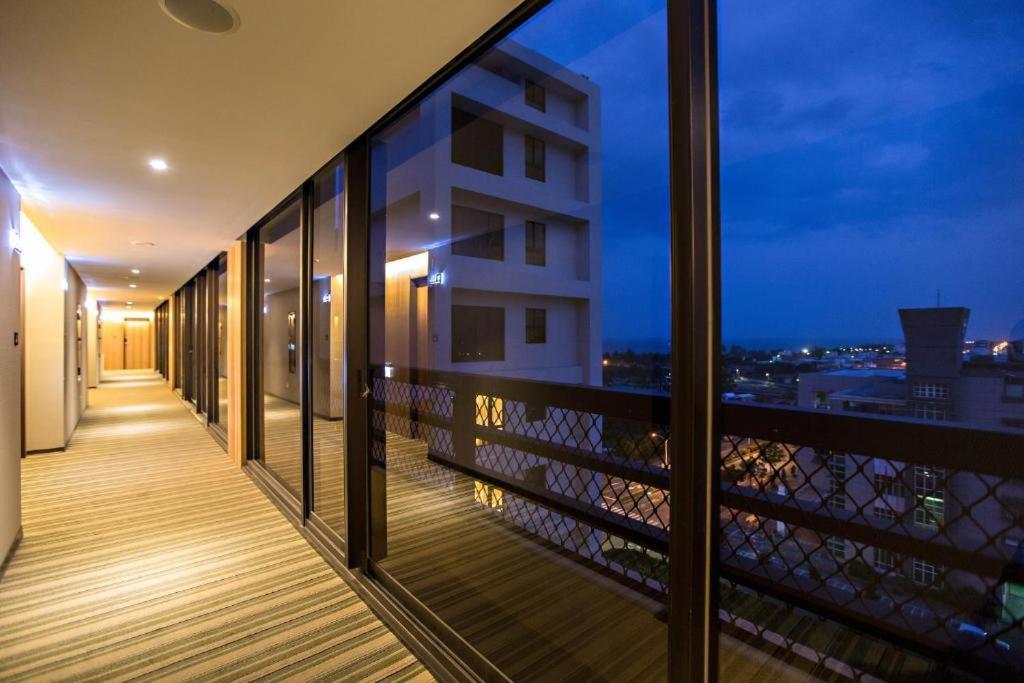 Kaishen Starlight Hotel T'ai-tung Buitenkant foto